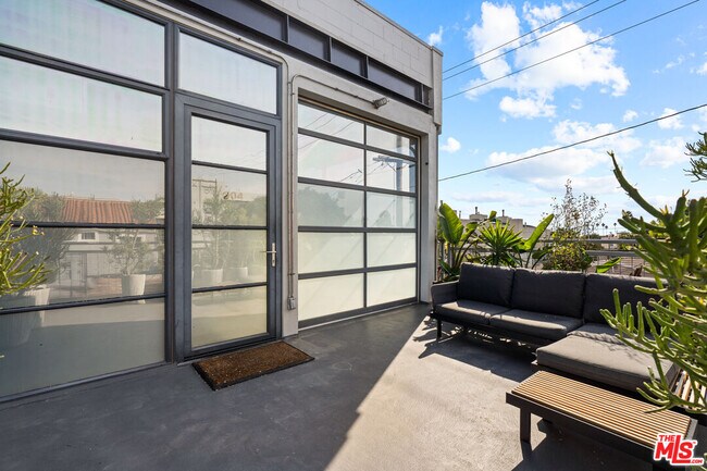 Foto del edificio - 1534 17th St