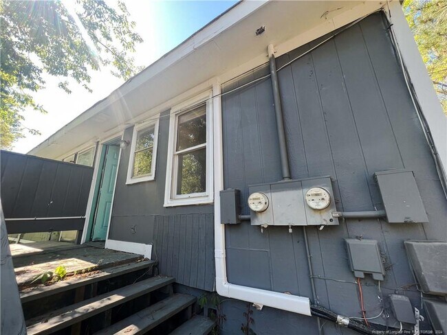 Building Photo - 717 Bullock St