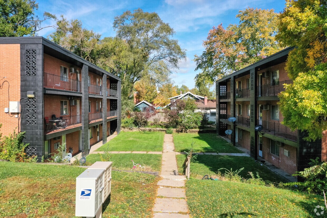 The State 31043110 State St Omaha, NE