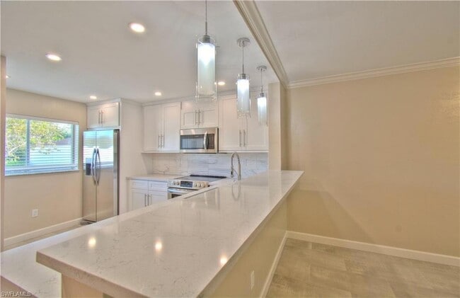 Building Photo - 2360 Naples Trace Cir