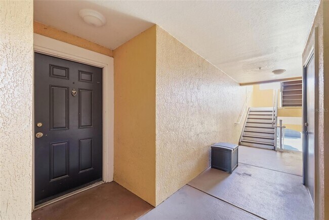 Foto del edificio - 5447 Vineland Rd