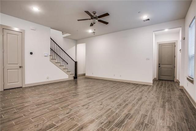 Building Photo - 7225 San Saba Dr