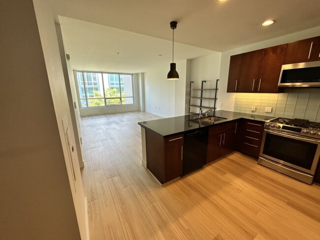 Foto del edificio - 325 Berry St