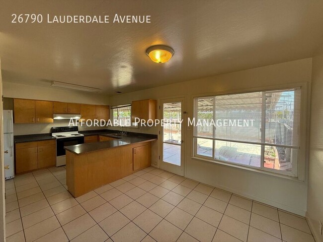 Building Photo - 26790 Lauderdale Ave
