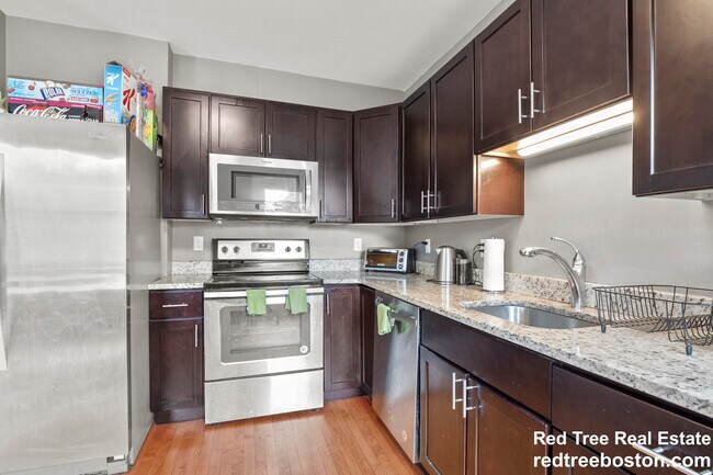 Photo - 139 Adams St Apartment