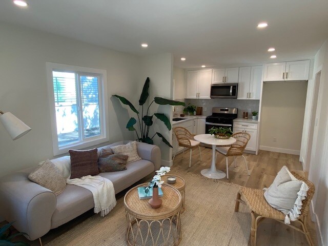 Kitchen - 7108 Valmont St