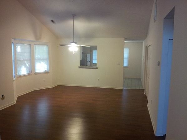Building Photo - 6432 River Park Drive
