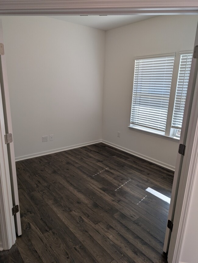 Foto del edificio - Beautiful 3BD/2.5BA Home in the Sought-After Stonebridge Fairways Community / Ready Now