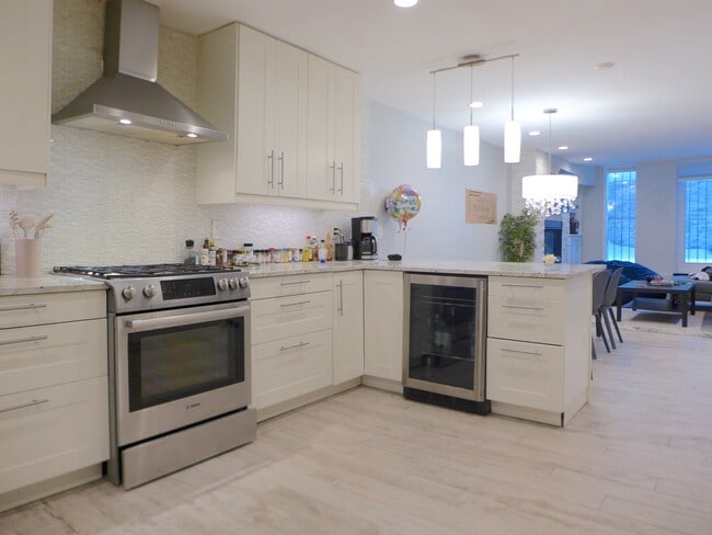 Foto del edificio - 483 Massachusetts Ave