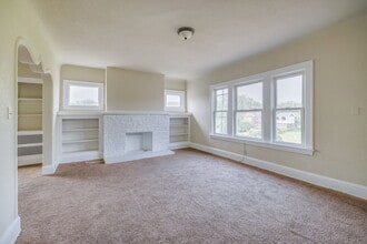 Building Photo - 3691 E 116th St