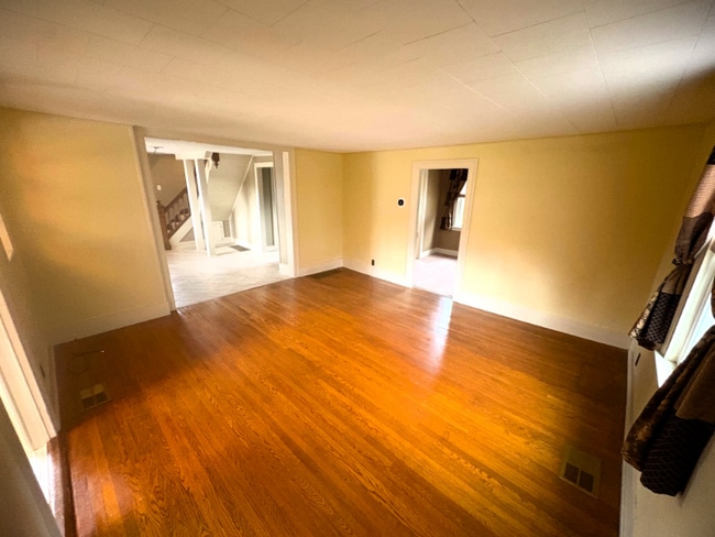 Foto del edificio - 3 E 3rd Ave