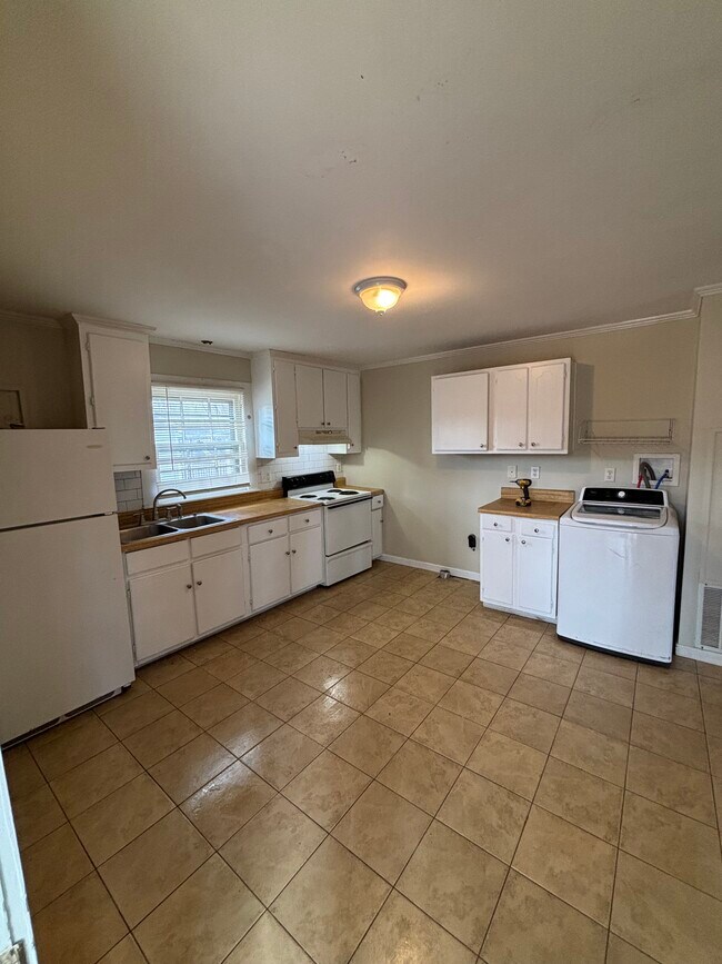 Foto del edificio - 121 West St