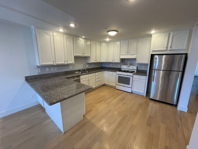 Photo - 1670 Kirkwood Ave Apartment