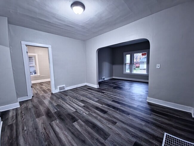 Foto del edificio - 4321 Storer Ave