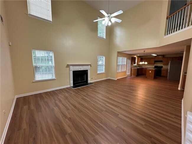 Building Photo - 663 Roxholly Walk NE