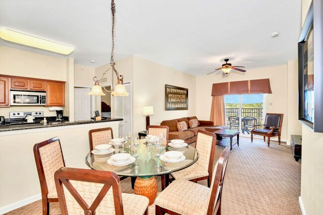 Building Photo - 8113 Resort Village Dr