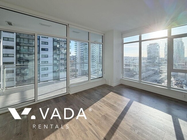 Building Photo - Lumina Alpha 2 BR APT Rental 703-2288 Alpha Ave Burnaby: VADA