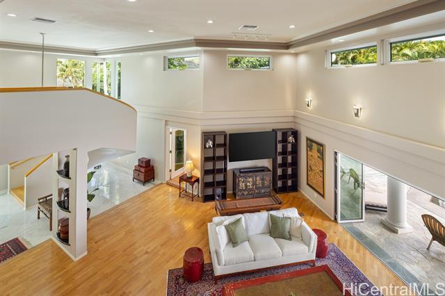 Building Photo - 4346 Kahala Ave
