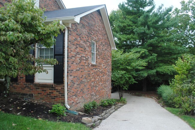 Building Photo - 2949 Candlelight Way