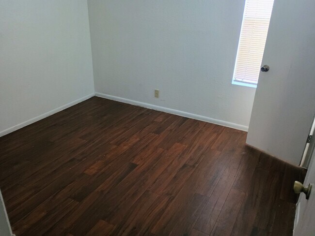 Foto del edificio - 6630 N 27th Ave