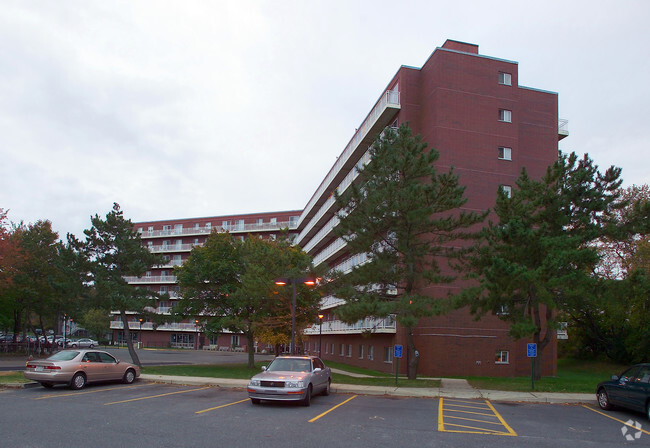 Foto del edificio - O'Brien Towers