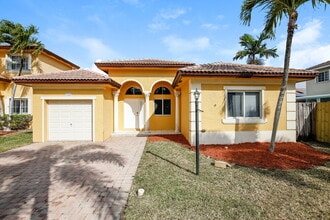 Building Photo - 1241 NE 41st Pl