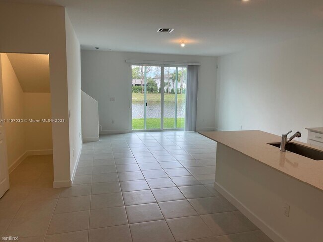 Foto del edificio - 3 br, 2.5 bath House - 5423 Flannigan Way