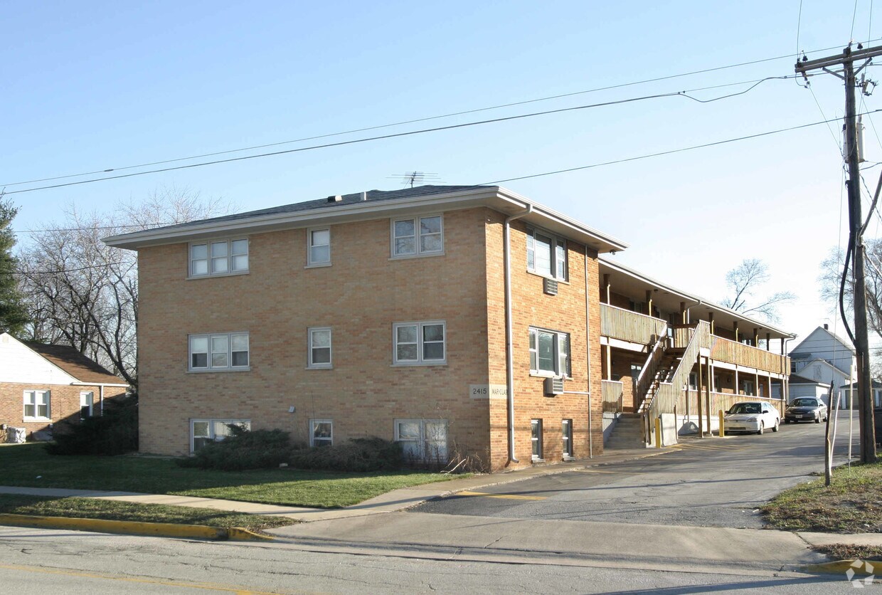 2415 Thornton Lansing Rd, Lansing, IL 60438 Apartments in Lansing, IL