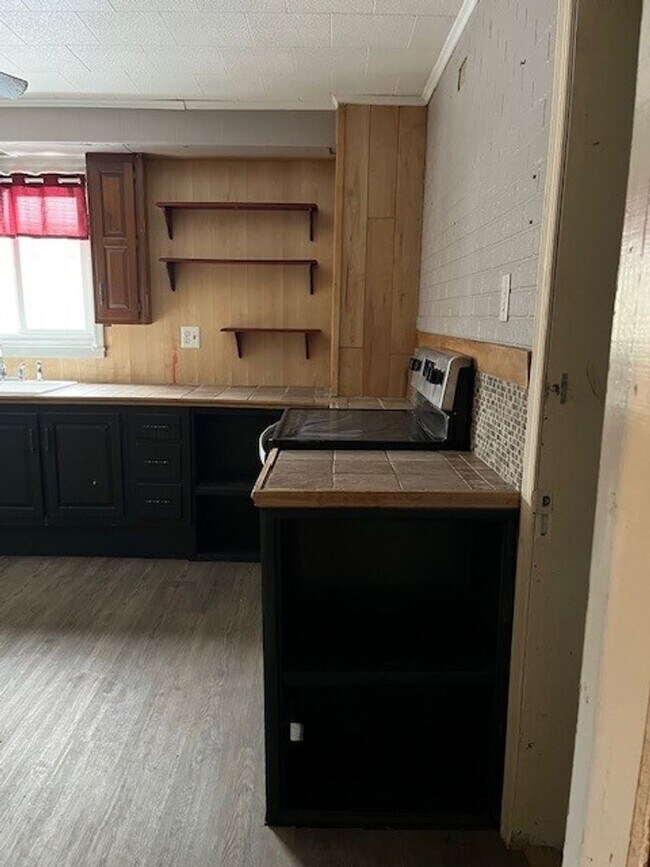 Foto del edificio - 3 bedroom 1.5 bathroom