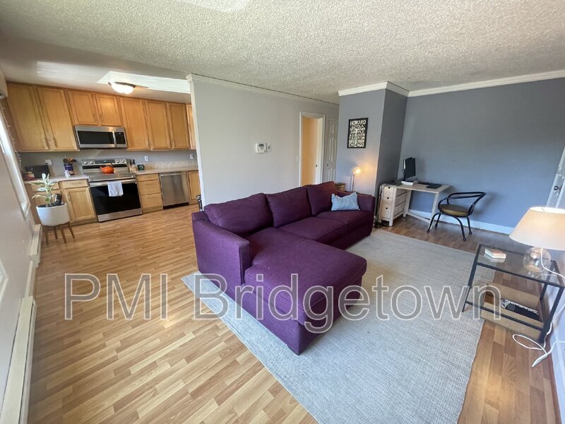 Foto principal - 8065 N Ivanhoe St