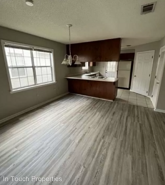 Foto del edificio - 3 br, 2 bath House - 251 Blue Pool Dr