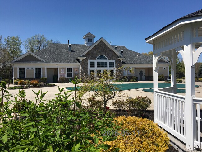 Foto del edificio - 414 John Mahar Hwy