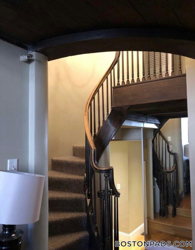 Foto del edificio - 113 Beacon St