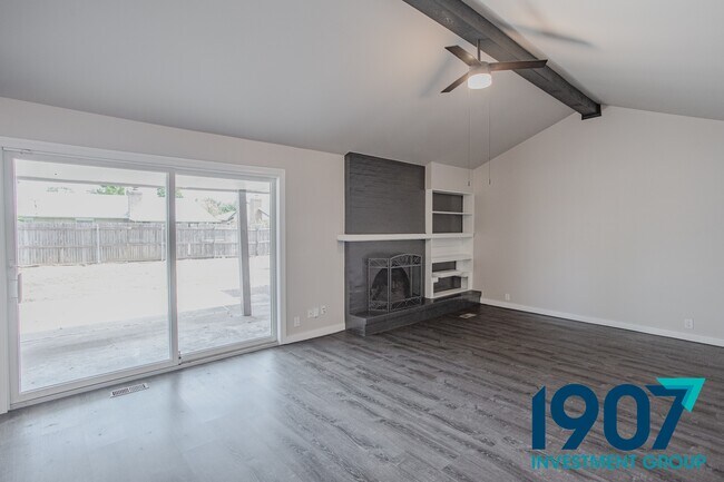 Building Photo - 1213 SW 97th St