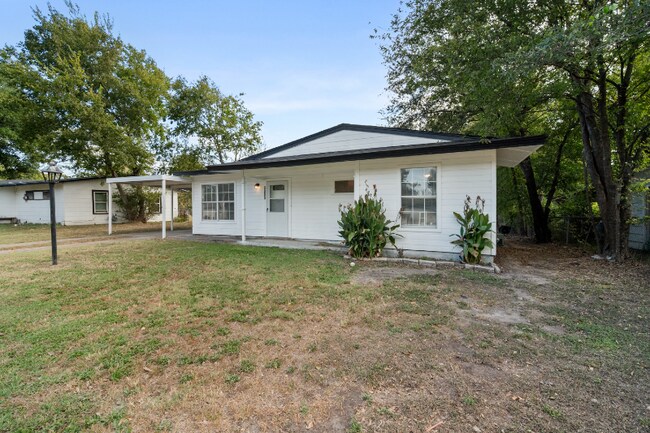 Foto del edificio - 3003 Williams Dr