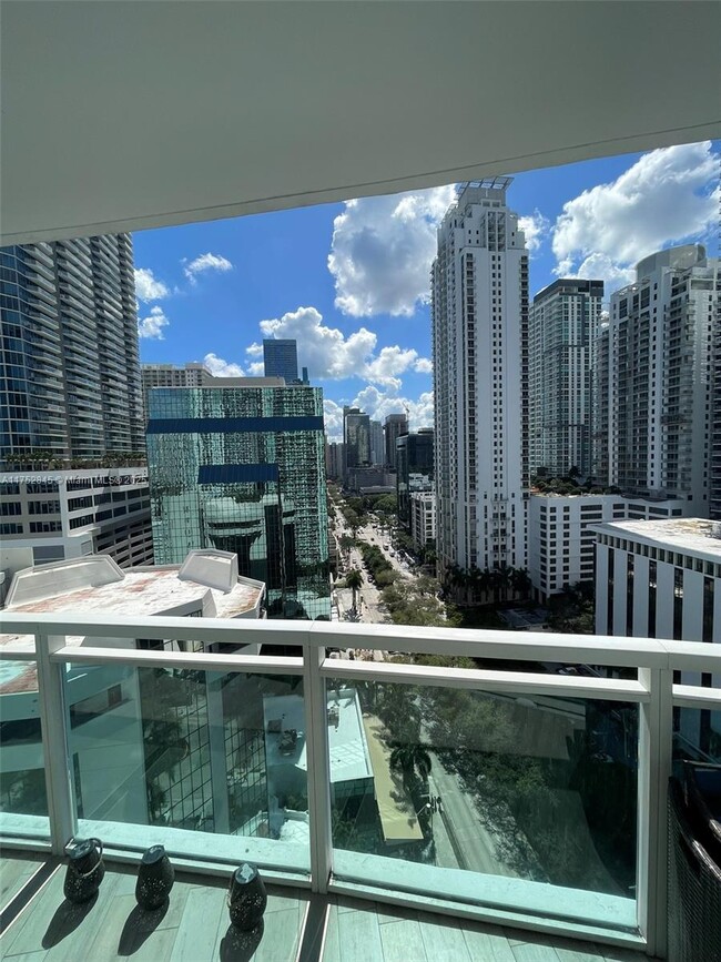 Foto del edificio - 951 Brickell Ave