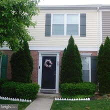 Building Photo - 567 Lancaster Pl