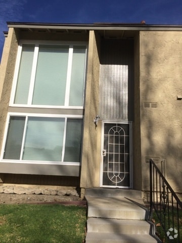 Building Photo - 1629 Beagle Ct