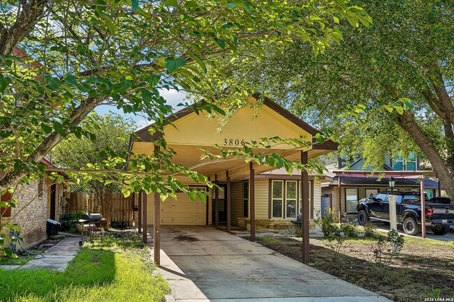 Building Photo - 3806 Candlecrown Ct