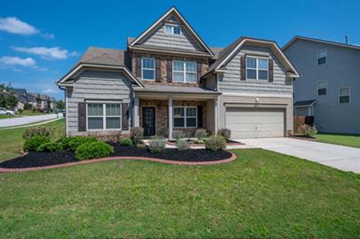 Foto principal - Stunning 4/3 Available Now!