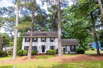Building Photo - 7766 Hampton Cove