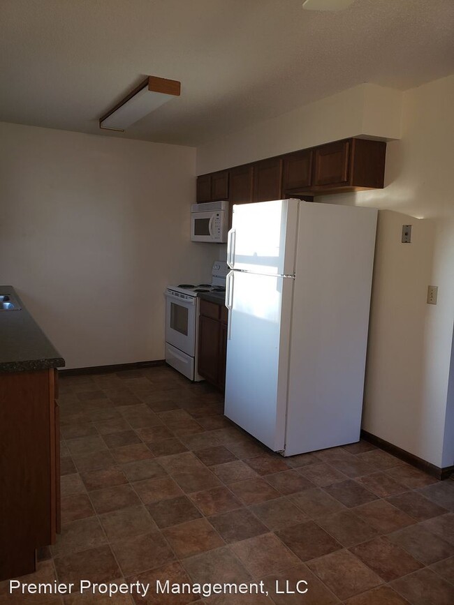 Building Photo - 3 br, 1 bath House - 1106 9th Ave N