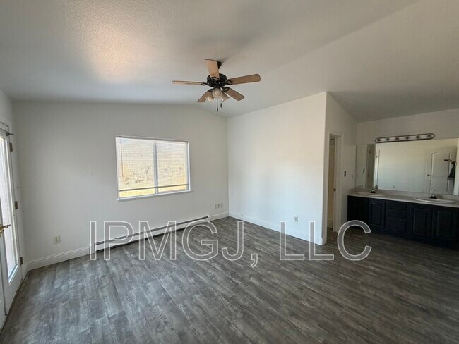 Foto del edificio - 377 S Redlands Rd