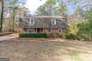 Building Photo - 281 W Lakeview Dr