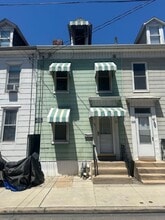 Building Photo - 151 Arch St