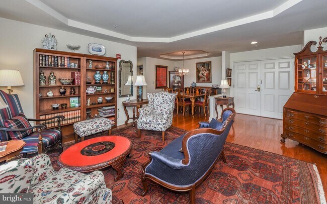 Building Photo - 2217 Windrow Dr