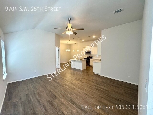 Foto del edificio - 9704 SW 25th St