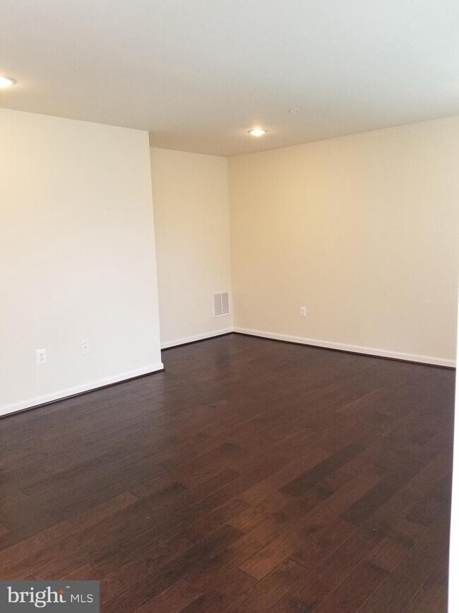 Foto del edificio - 7220 Albion Way