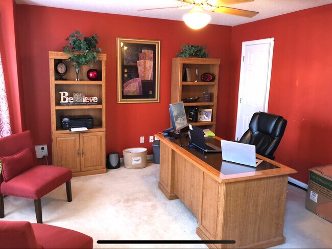 Foto del edificio - 3475 Spring Mesa Dr