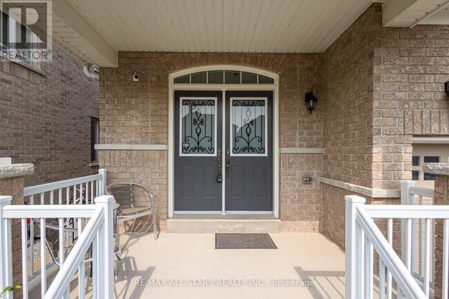 Building Photo - 102 Creekland Ave